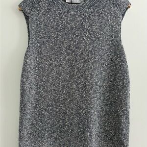 Sleeveless Navy knit Boucle sweaters